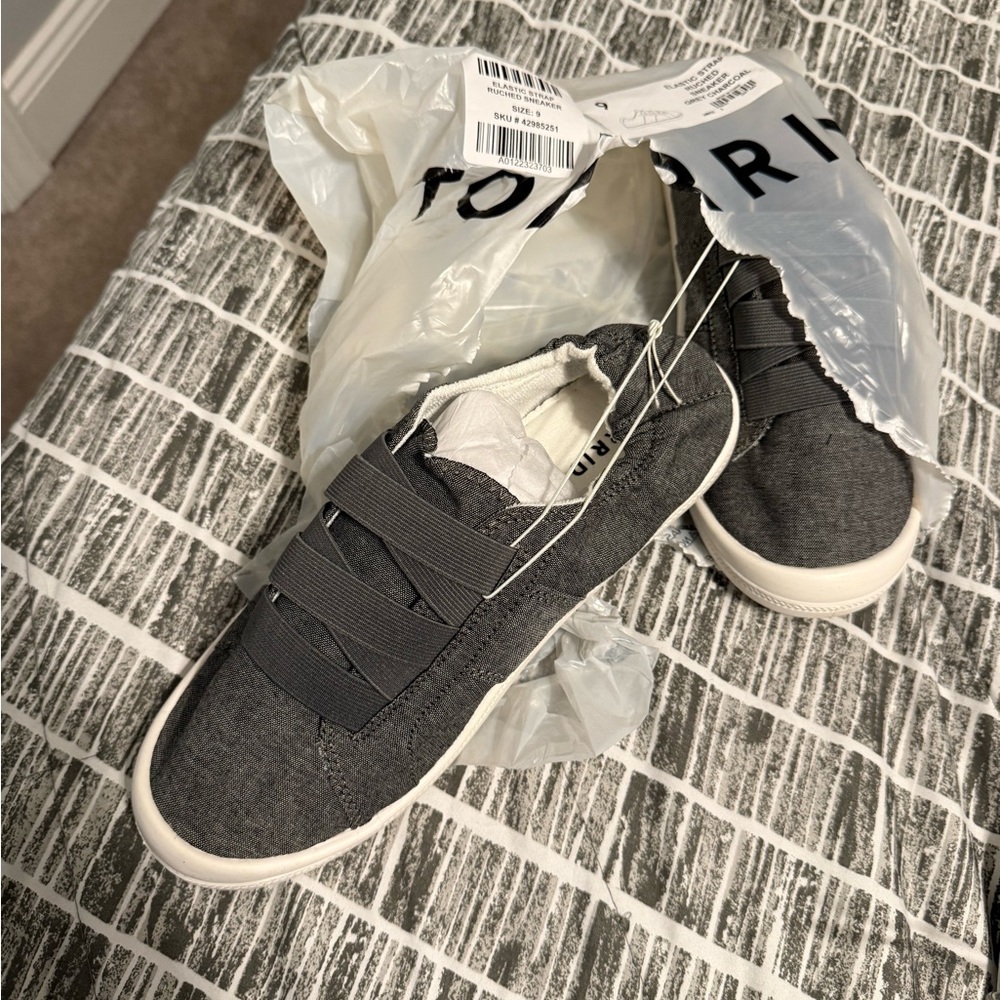 Torrid Dark Gray Casual Sneakers